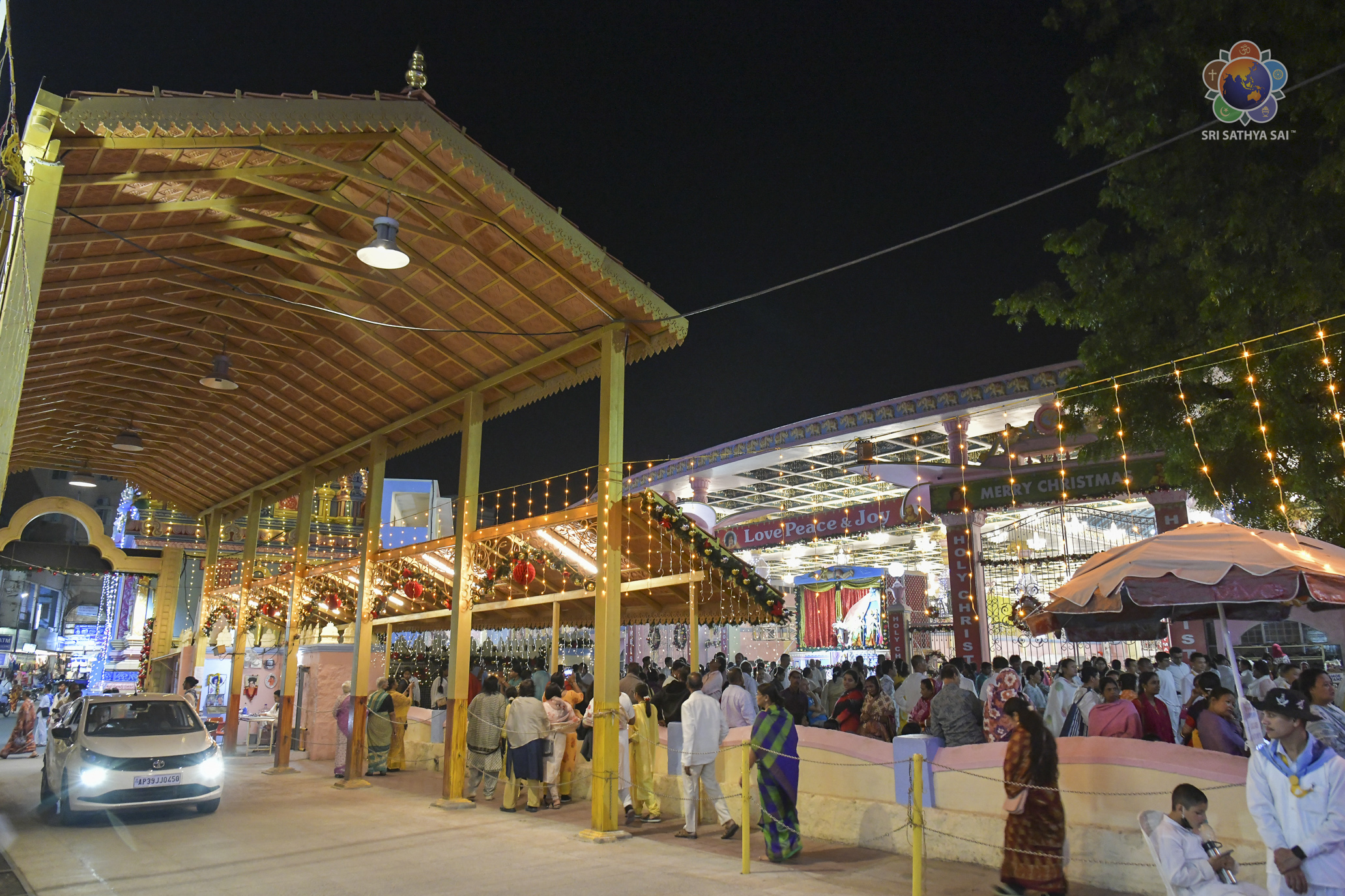 Christmas Decorations at Prasanthi Nilayam Dec 22, 2023