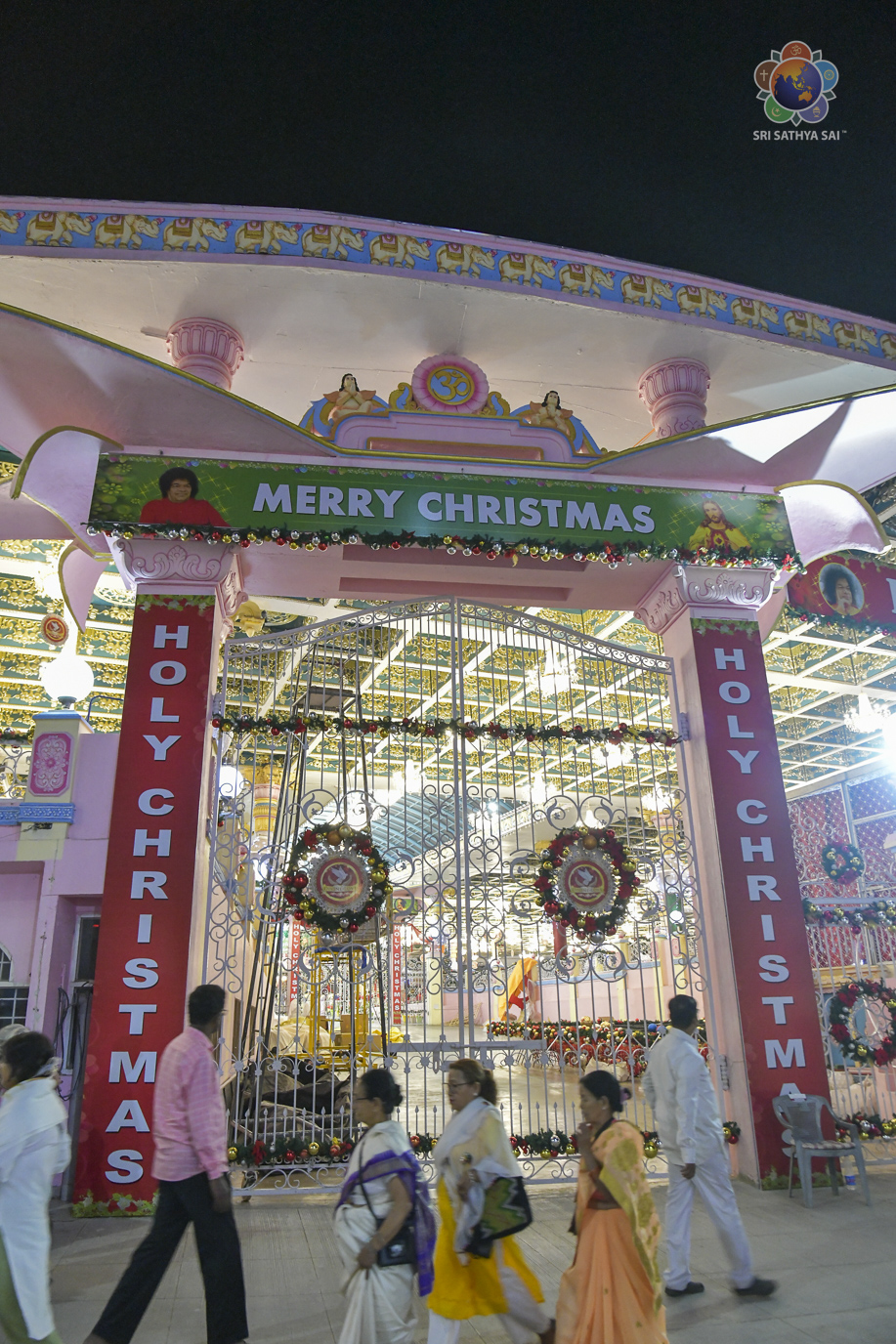 Christmas Decorations at Prasanthi Nilayam Dec 22, 2023