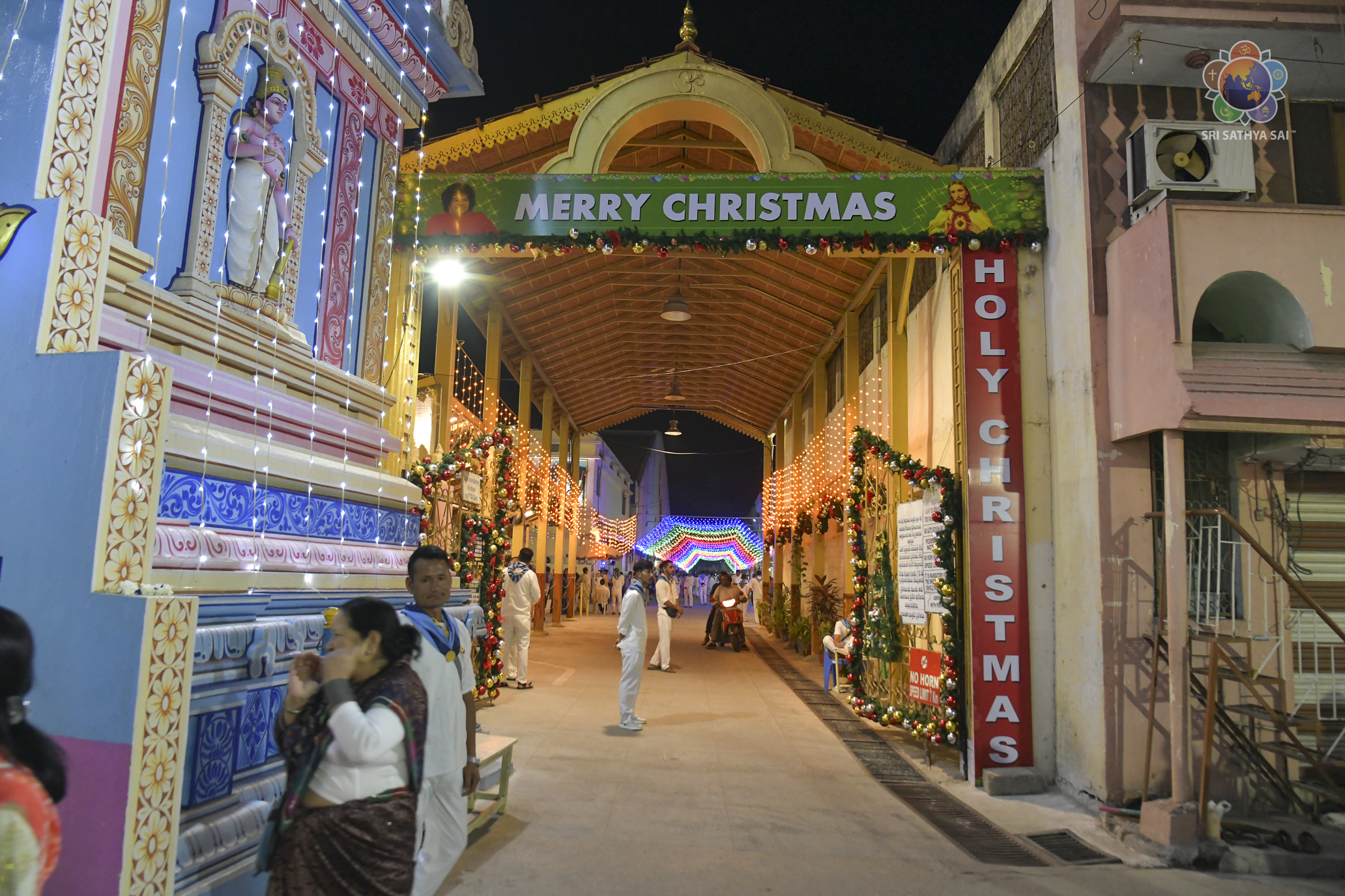 Christmas Decorations at Prasanthi Nilayam Dec 22, 2023