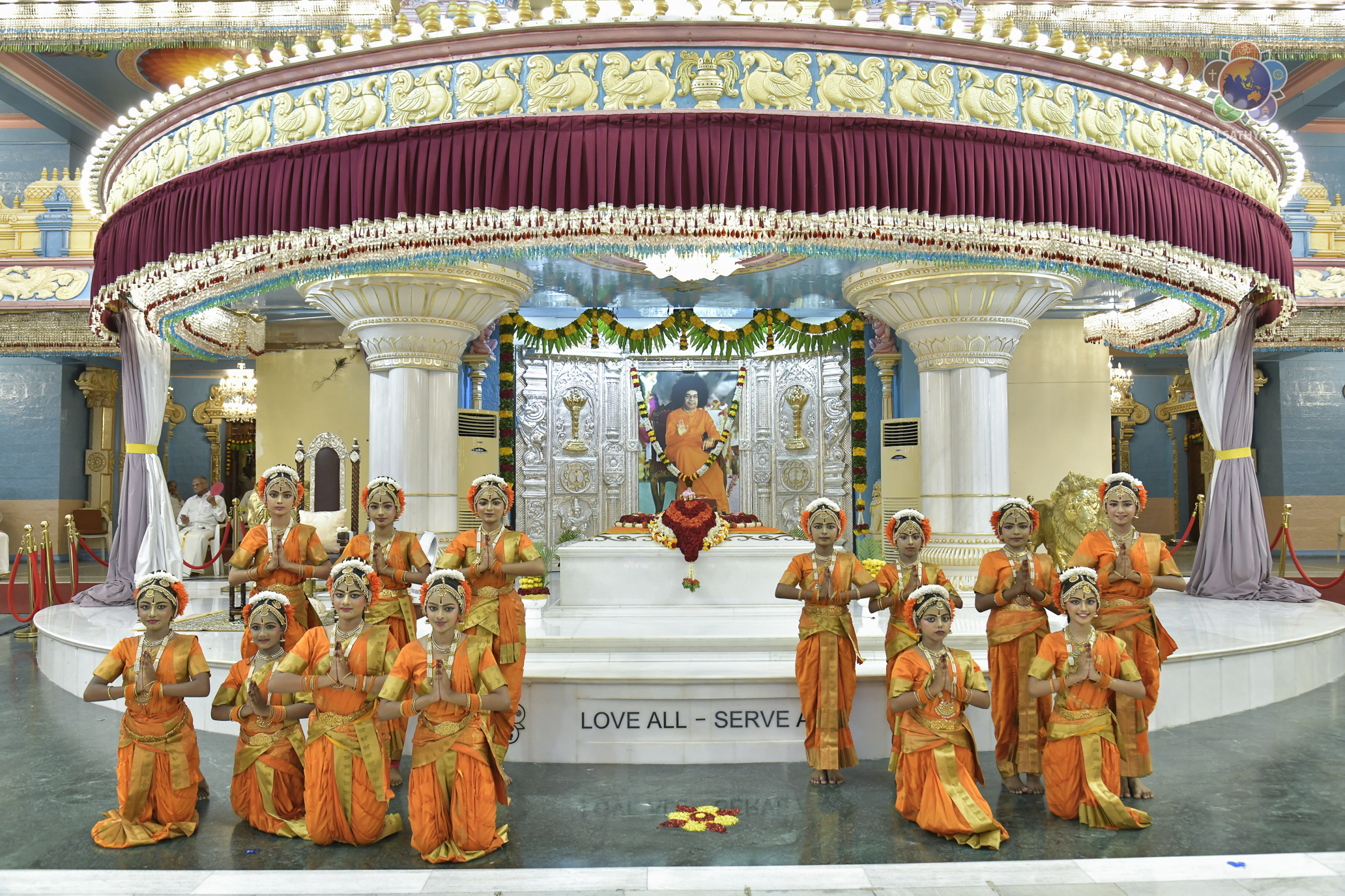 Poornavatari Sri Sathya Sai - Dance Presentation by the Bal Vikas ...