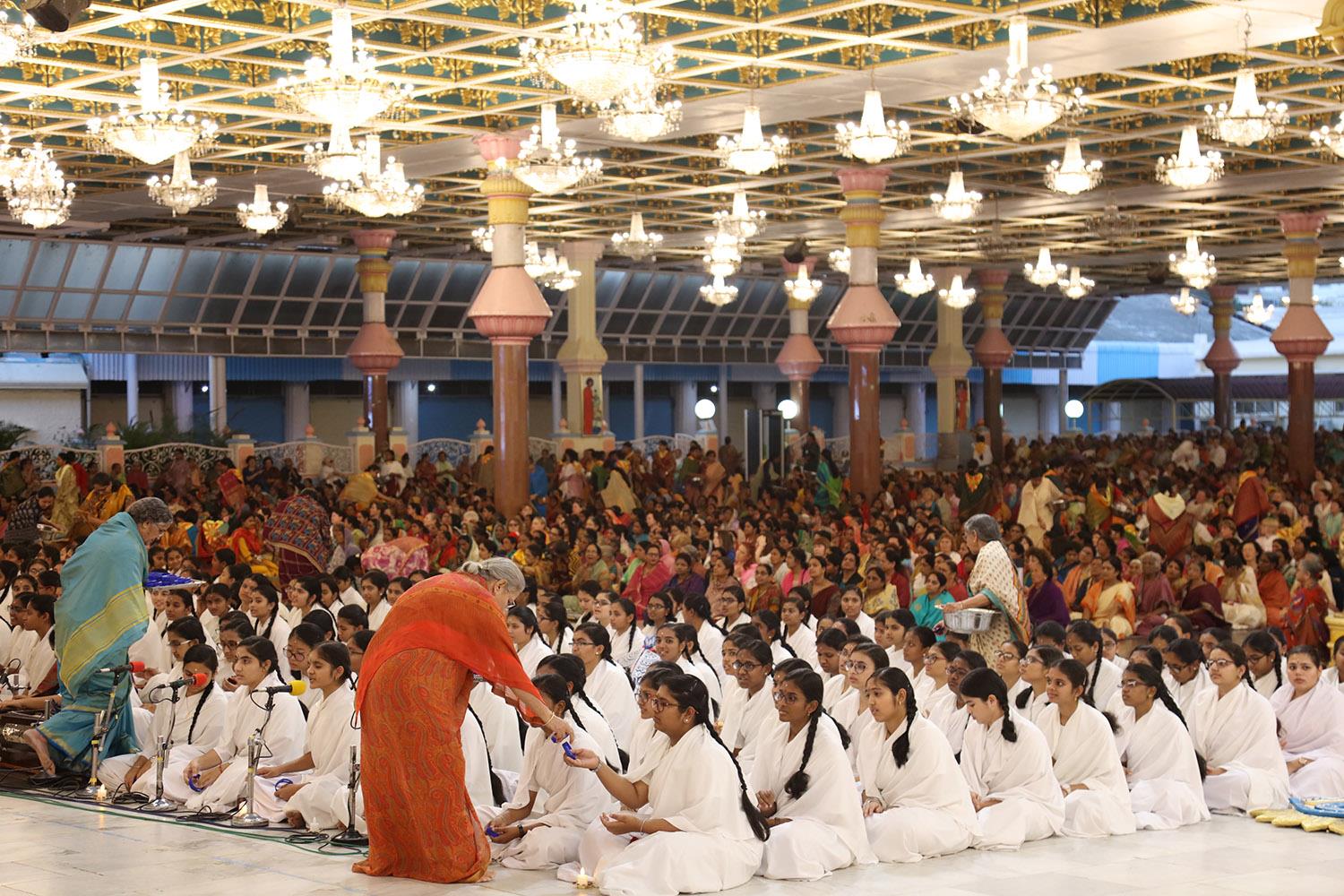 Gratitude Program by Sri Sathya Sai Primary School Girls